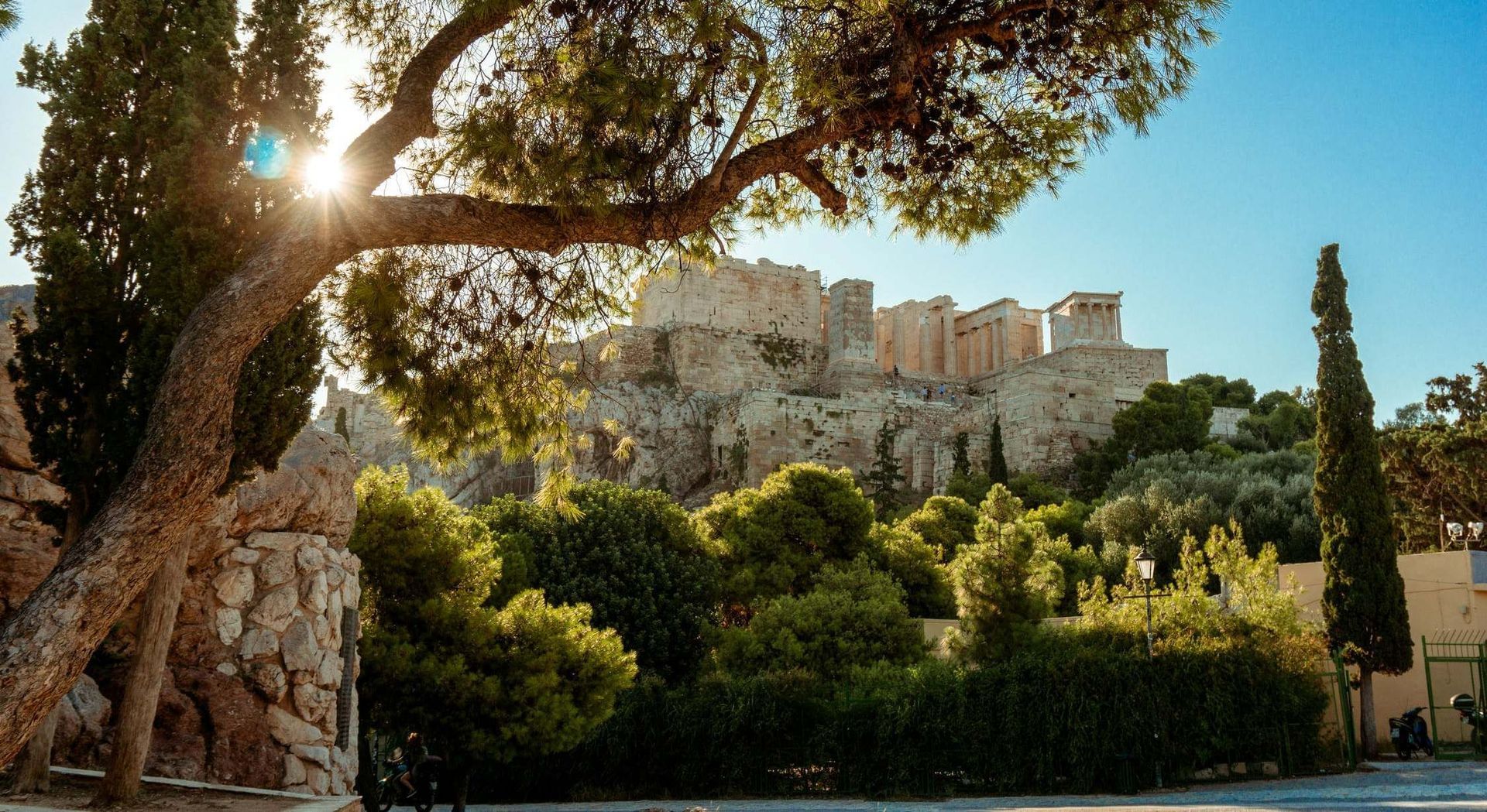 QUINTESSENTIAL ATHENS