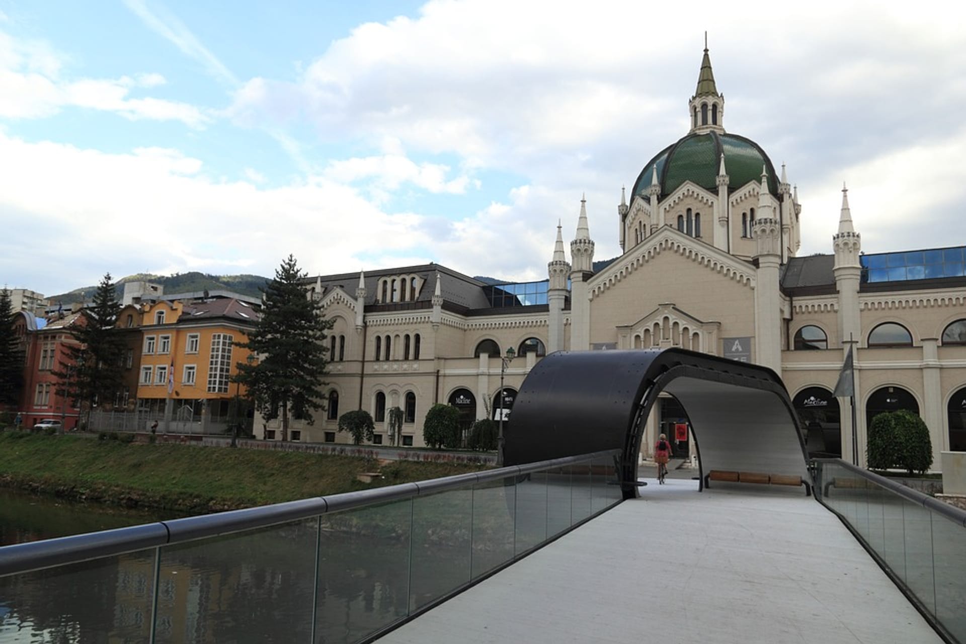 Puente "Festina Lente"