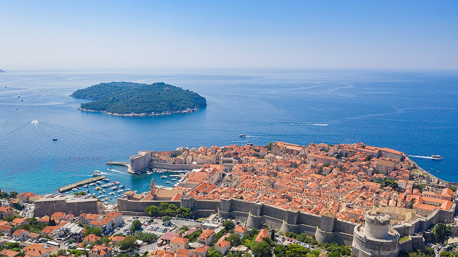 Vista de Lokrum desde Dubrovnik