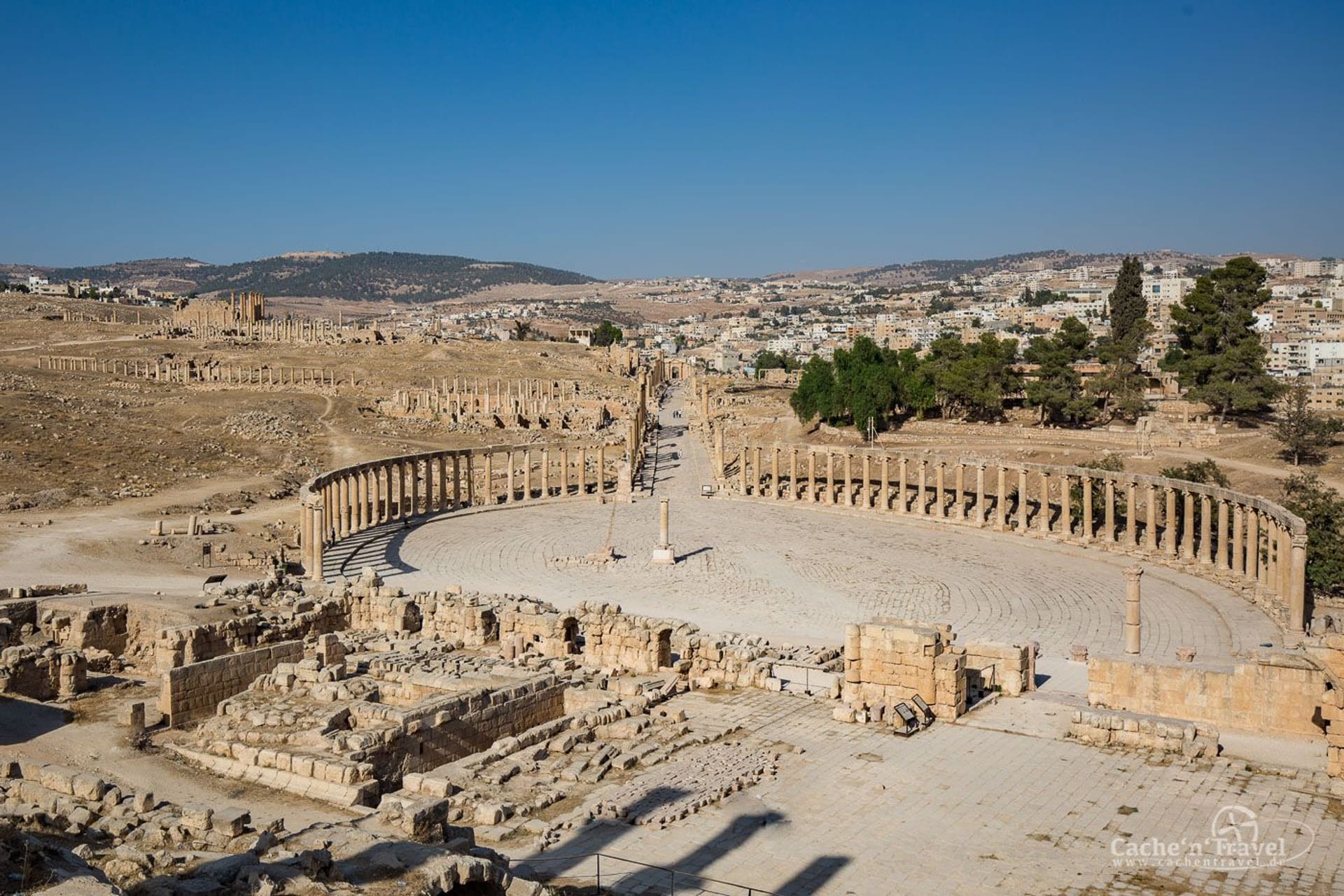 Plaza Oval Jerash