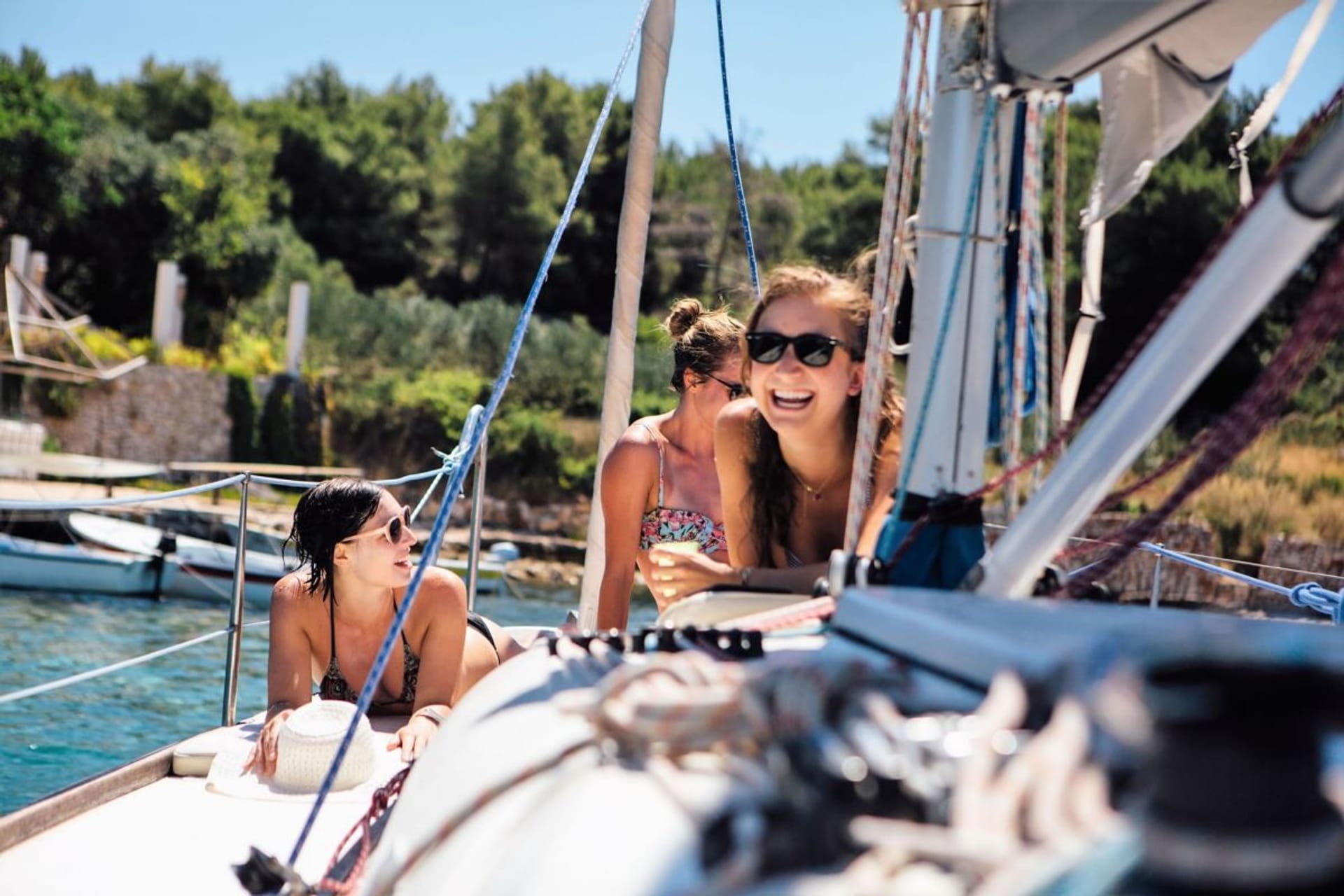 Disfrutando la tarde a bordo del velero
