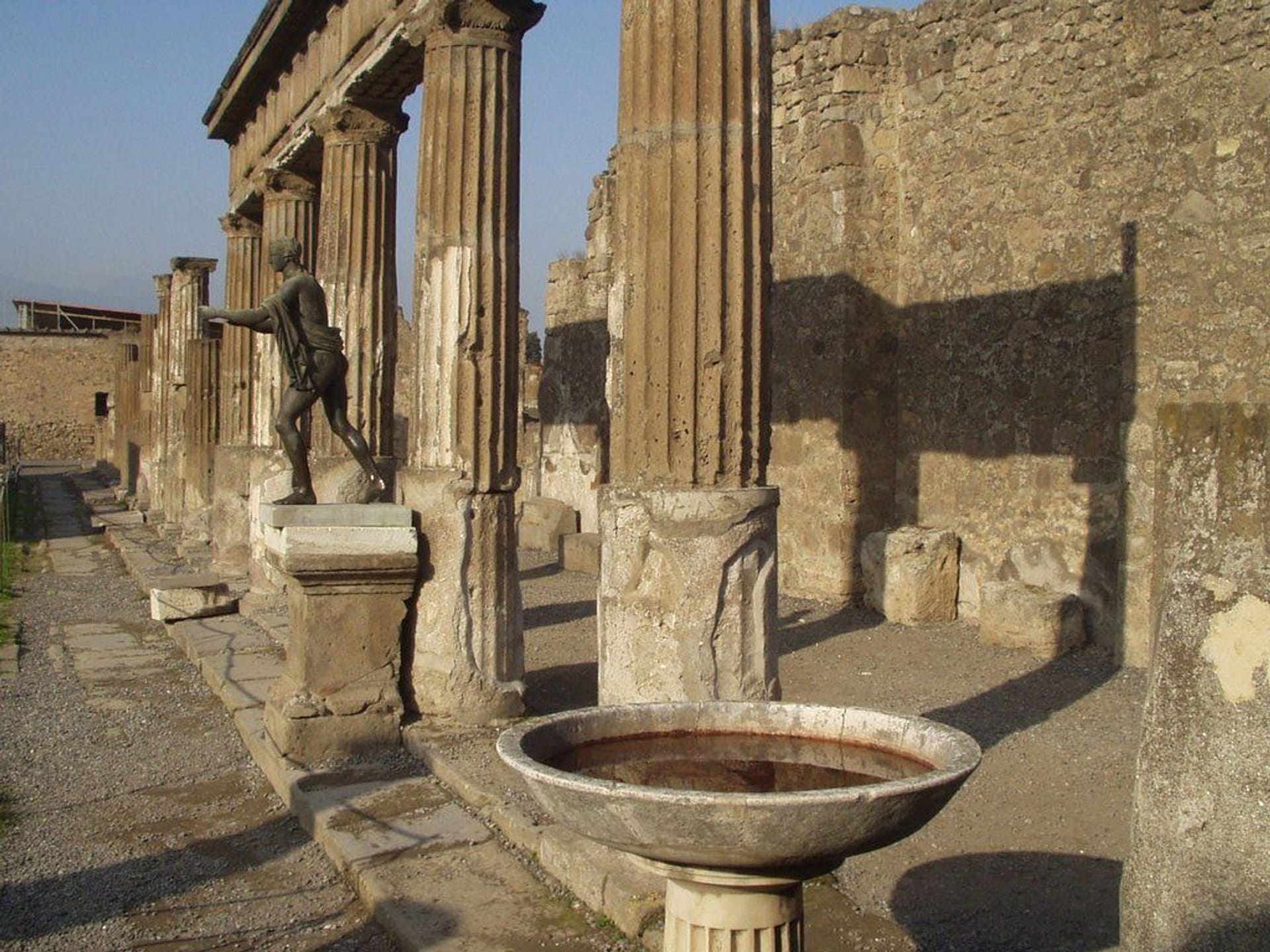 POMPEII FROM NAPLES - MORNING TOUR