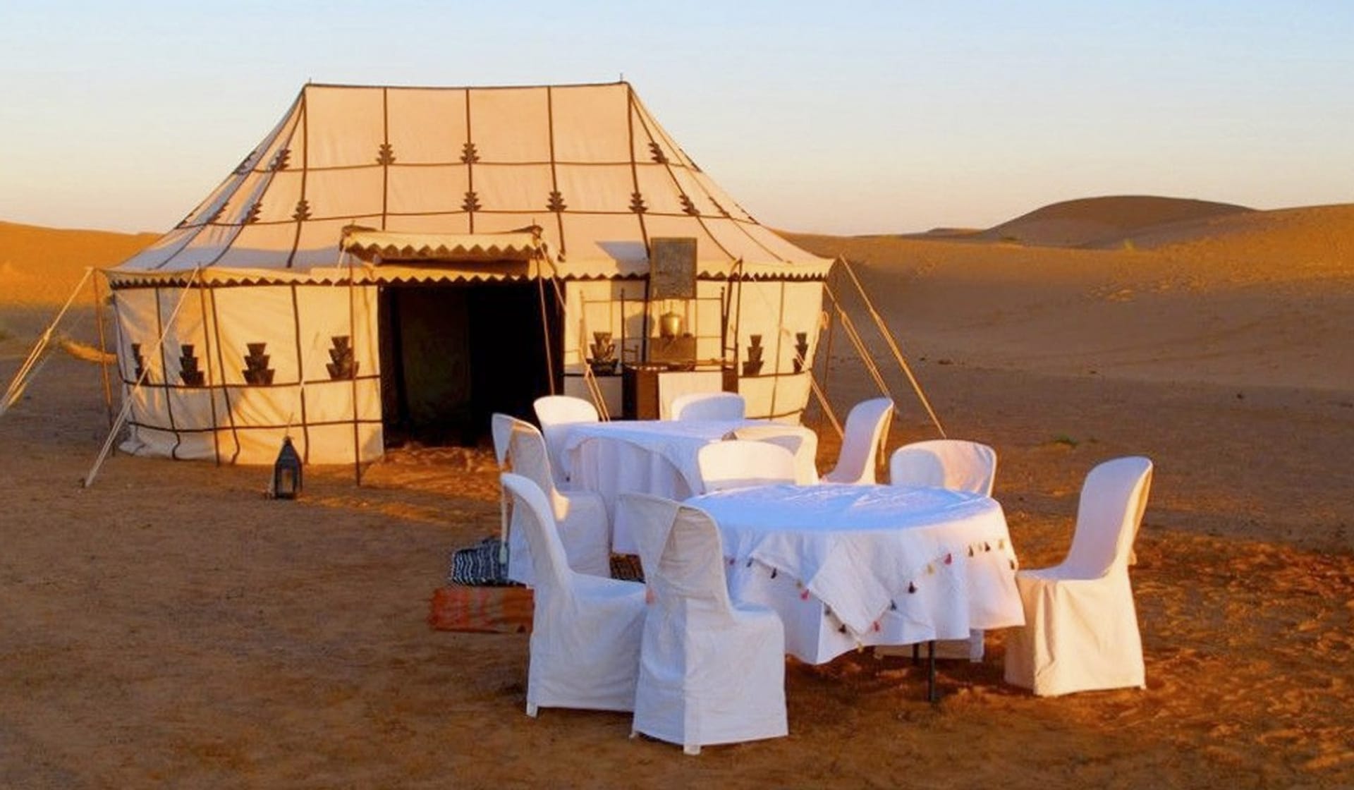 Campamento en el desierto