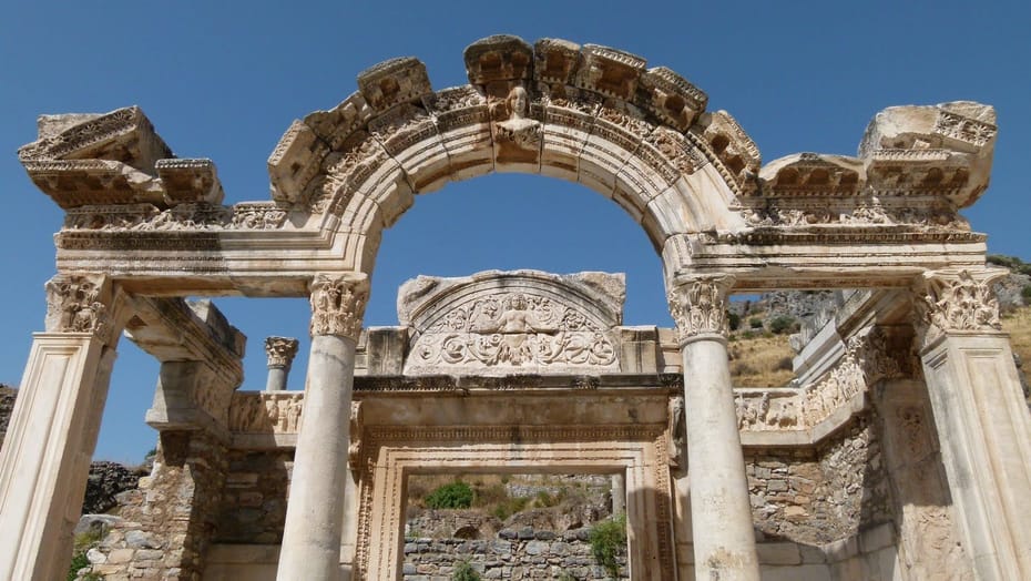 THE RETURN: FROM IZMIR TO EPHESUS AND ISTANBUL
