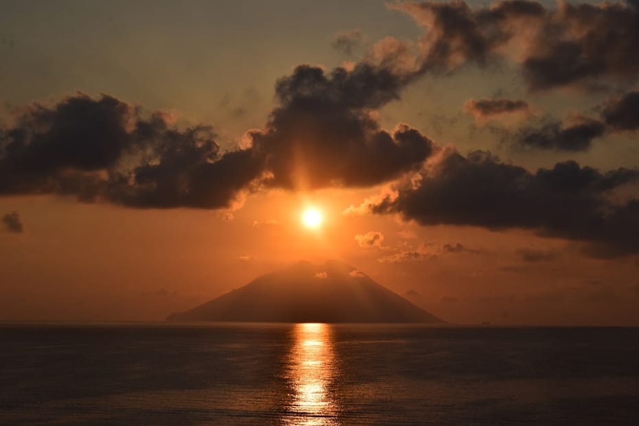 TROPEA - STROMBOLI - LIPARI & RETURN TO TROPEA