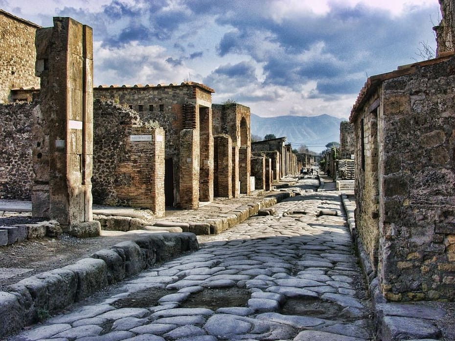 NÁPOLES - POMPEYA - TROPEA