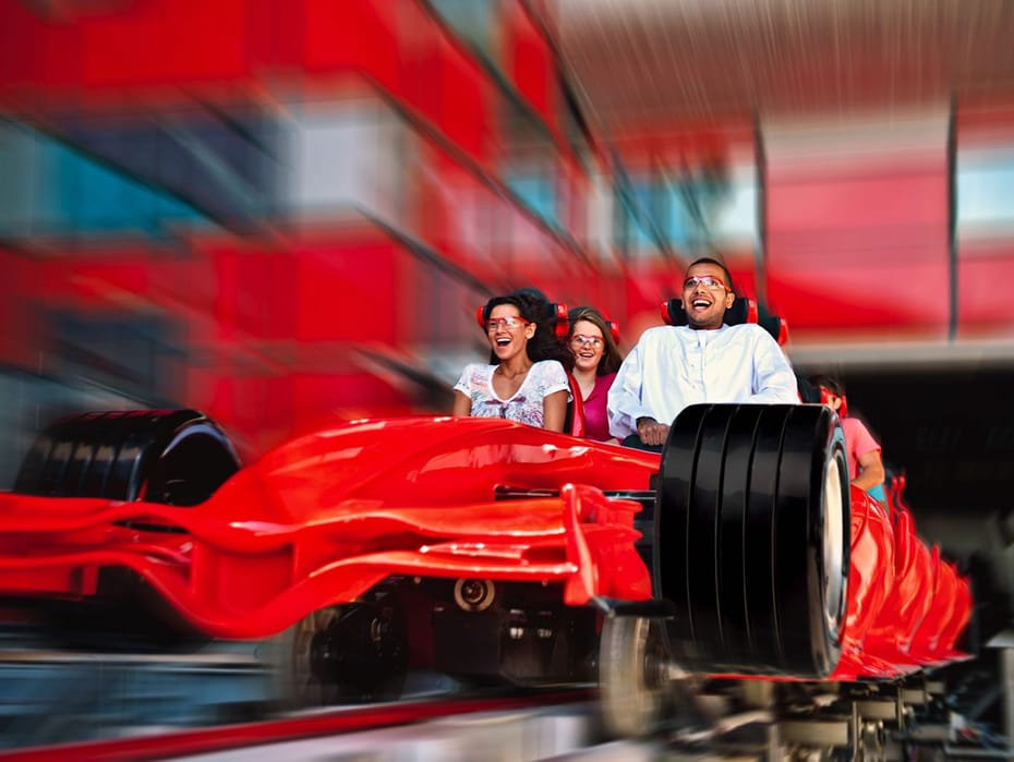 ¡A DISFRUTAR DEL PARQUE TEMÁTICO FERRARI WORLD!