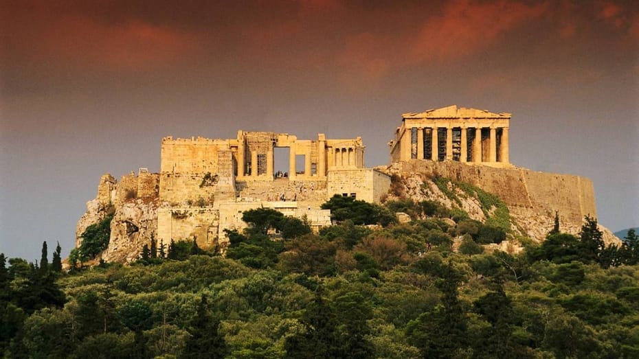 VISITING THE CITY AND THE ACROPOLIS IN THE AFTERNOON