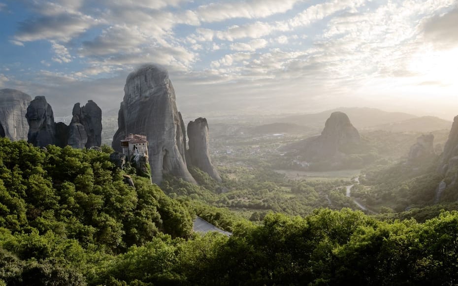 FROM ATHENS TO METEORA BY TRAIN AND SUNSET TOUR