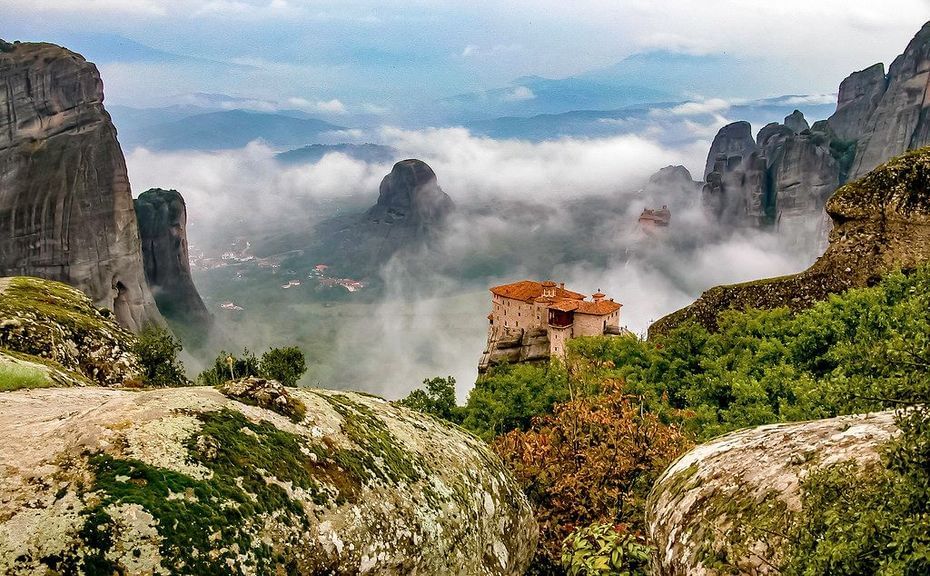 KALAMBAKA - TOUR POR LA MAÑANA Y LA VUELTA A ATENAS