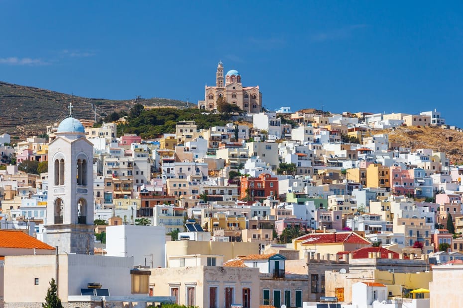 DISCOVERING THE DUCHESS OF THE AEGEAN.