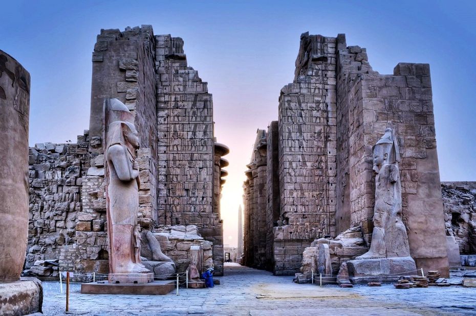 LUXOR, TEBAS, VALLE DE LOS ARTESANOS, TEMPLO DE RAMSÉS III & VALLE DE LOS REYES