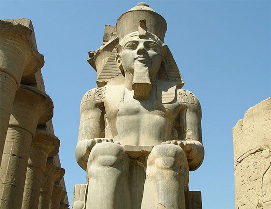 ¡BIENVENIDO A LUXOR COMIENZA LA AVENTURA!
