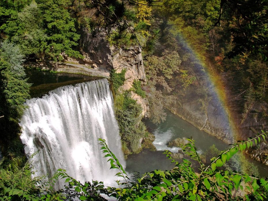Travnik y cascadas de Jajce desde Sarajevo