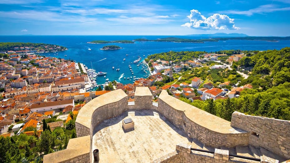 DÍA LIBRE EN HVAR