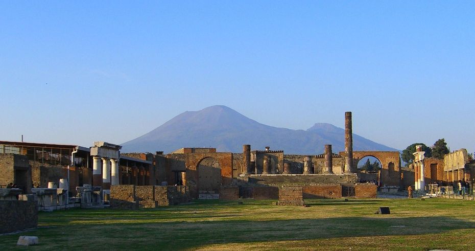 POMPEYA DESDE NÁPOLES