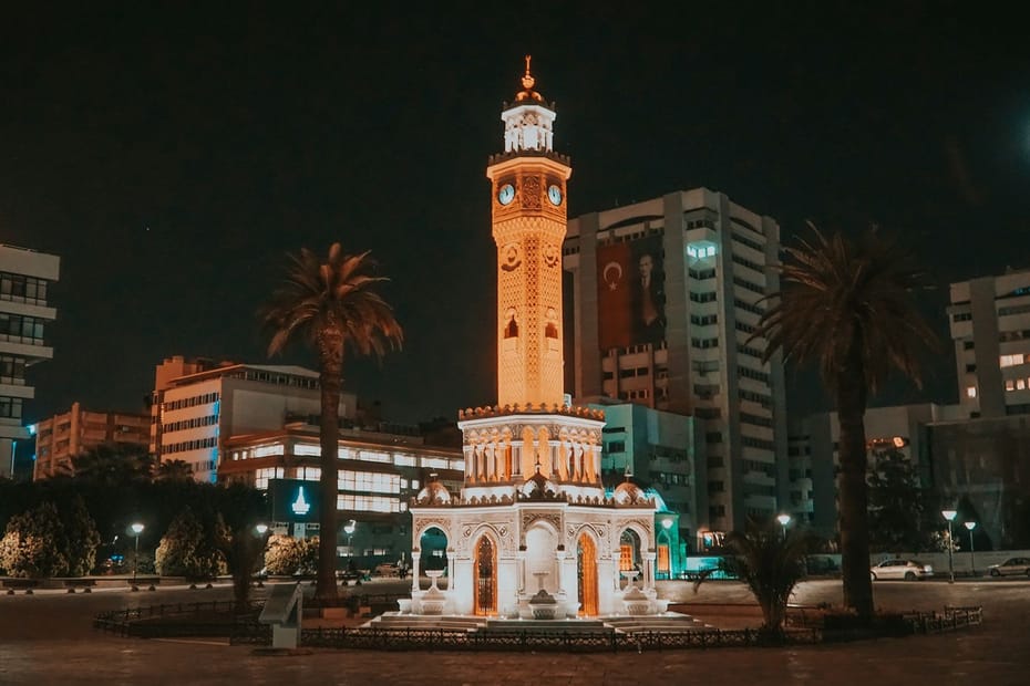 DE ESTAMBUL A ESMIRNA