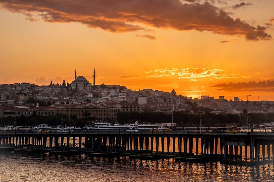 AUTOBÚS TURISTICO ESTAMBUL: DE EUROPA A ASIA