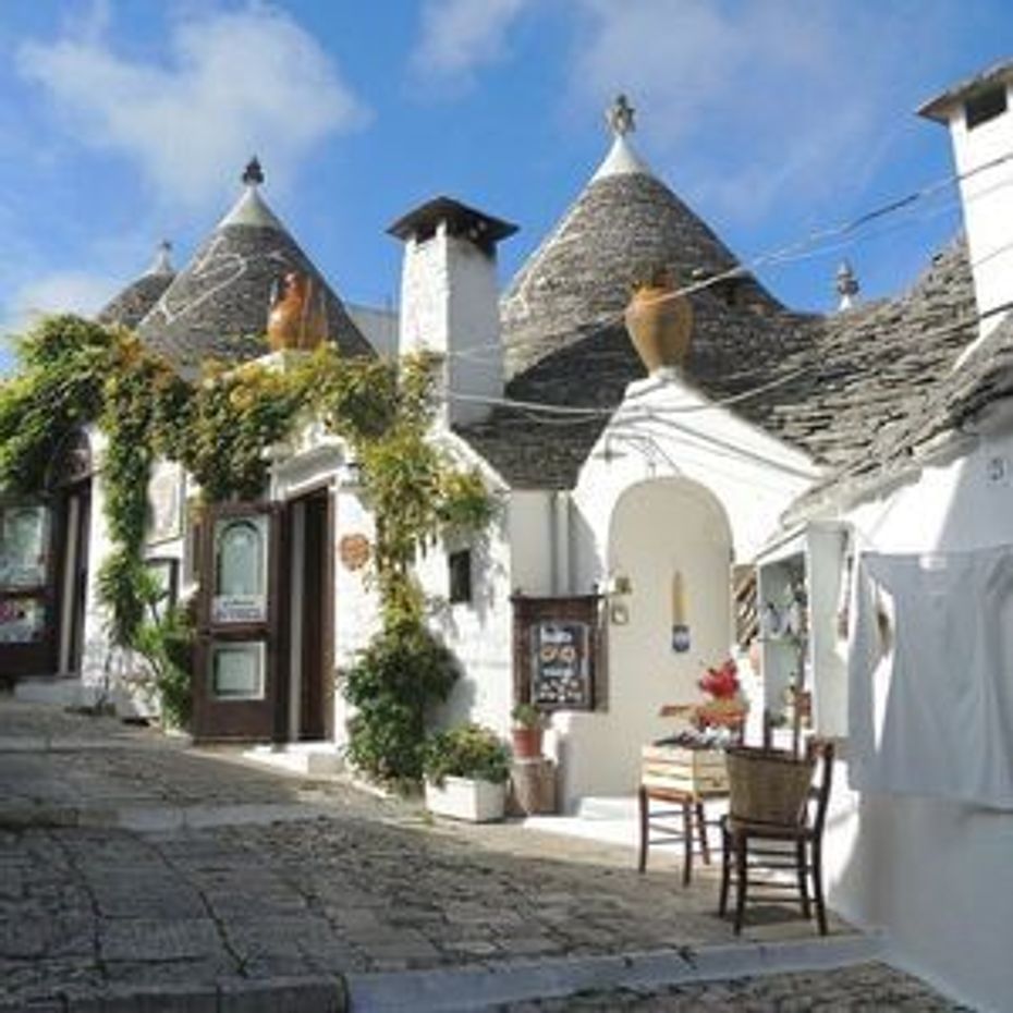 BARI - TRANI - CASTEL DEL MONTE - ALBEROBELLO