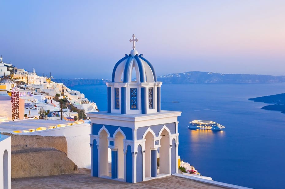 CRUISE TO SANTORINI