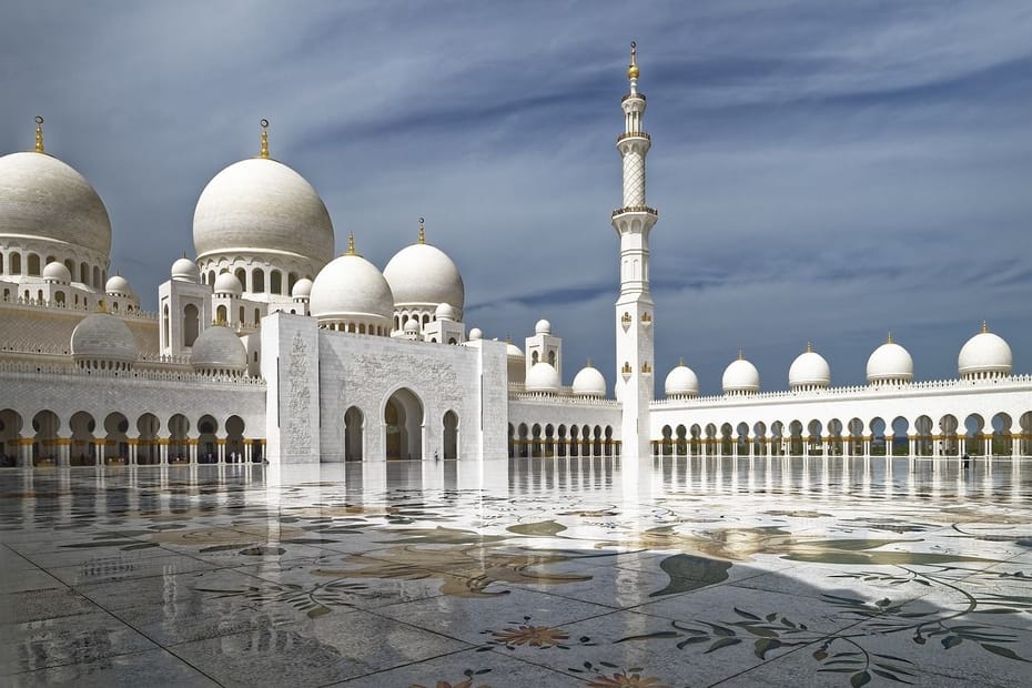 DUBAI & ABU DHABI