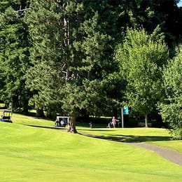 Crossroads Par 3 Golf Course