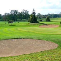 UGolf Avignon Châteaublanc (Alpilles)