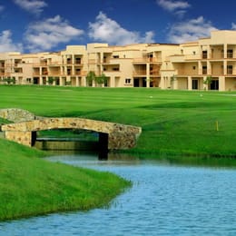 Defence Raya Golf & Country Club