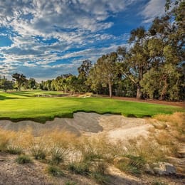 Los Robles Greens Golf Course