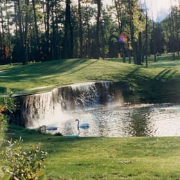 Maplegate Country Club