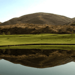 Dos Lagos Golf Course