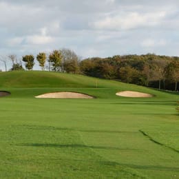 Six Hills Golf Club
