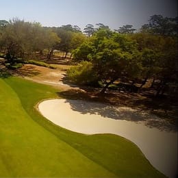 Peninsula Golf & Racquet Club