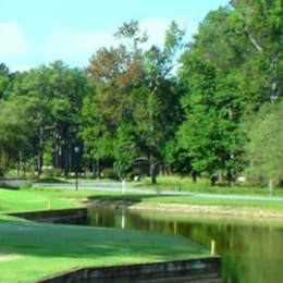Woodlake Country Club (Maples)