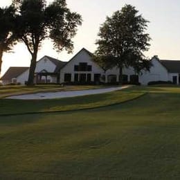 Oaks Country Club