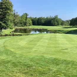 Les Rochers Bleus Golf & Auberge