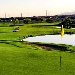 Mulligans Golf & Games (Ridge)
