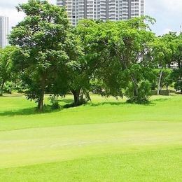 Bukit Darmo Golf Surabaya