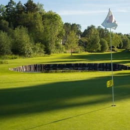 Oustøen Country Club