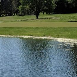 Woodford Lakes Golf Club