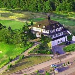 Amber Baltic Golf Club (Executive)