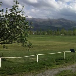 Maple Leaf Golf & Country Club