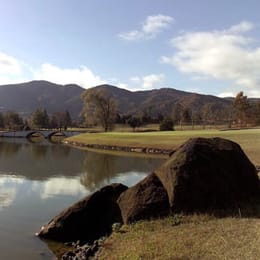 Country Club The Lakes (New)