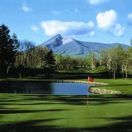 Onuma Lake Golf Club