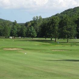 Fore Honor Golf & Event Center