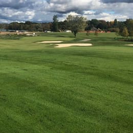 Waters Edge Golf Club