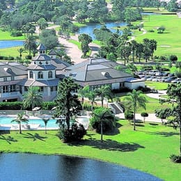Pelican Pointe Golf & Country Club