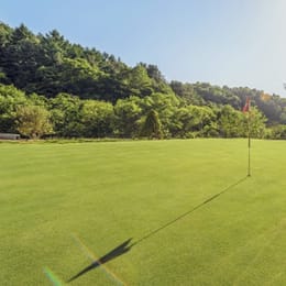 The Stay Par 3 Golf Course