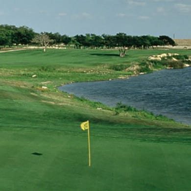 SilverHorn Golf Club