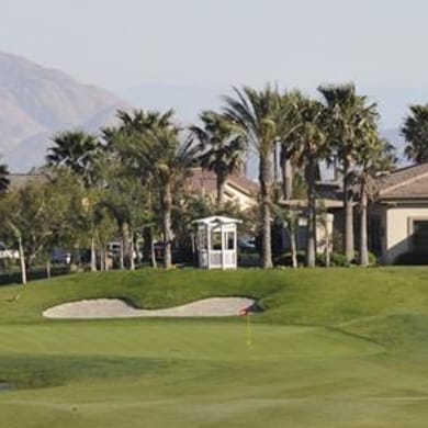 Sierra Lakes Golf Club